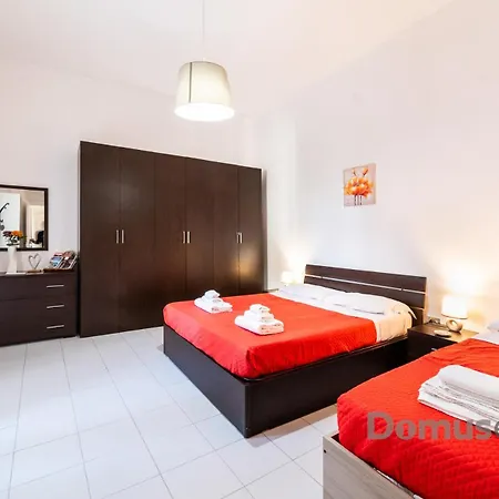 アパート Domus Anticaglia By Domusextra ナポリ