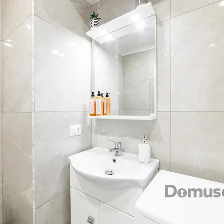 Domus Anticaglia By Domusextra Apartmán