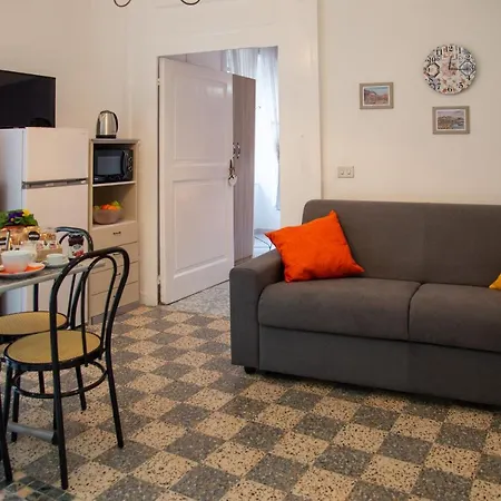 Domus Anticaglia By Domusextra Apartment Naples