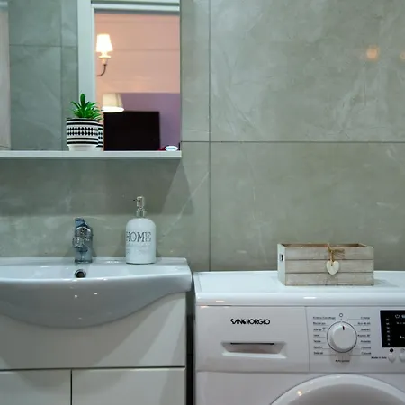 Domus Anticaglia By Domusextra Apartman *