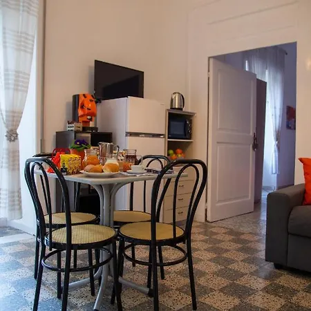 Domus Anticaglia By Domusextra Apartment *