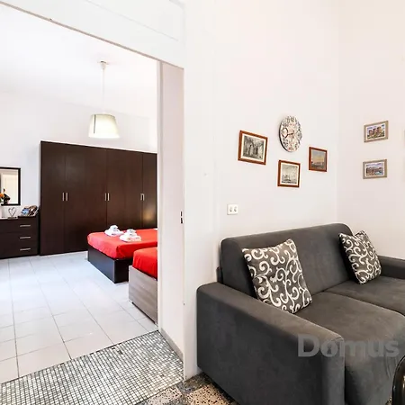 Domus Anticaglia By Domusextra Apartment